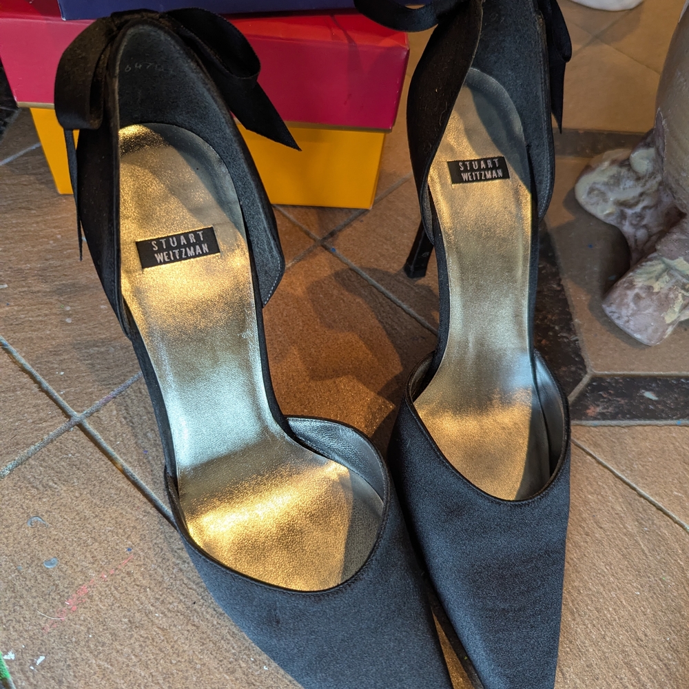 Vintage Stuart Weitzman Black Heels with Bow Detail